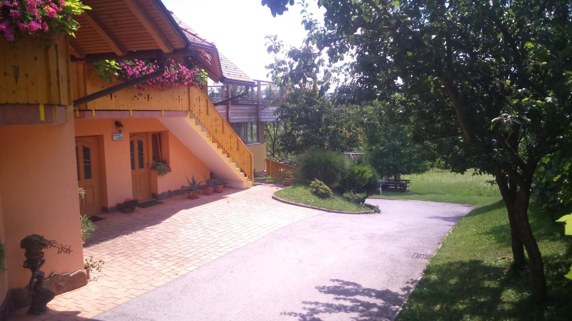 Apartment Beli Zajec Мозирье Экстерьер фото